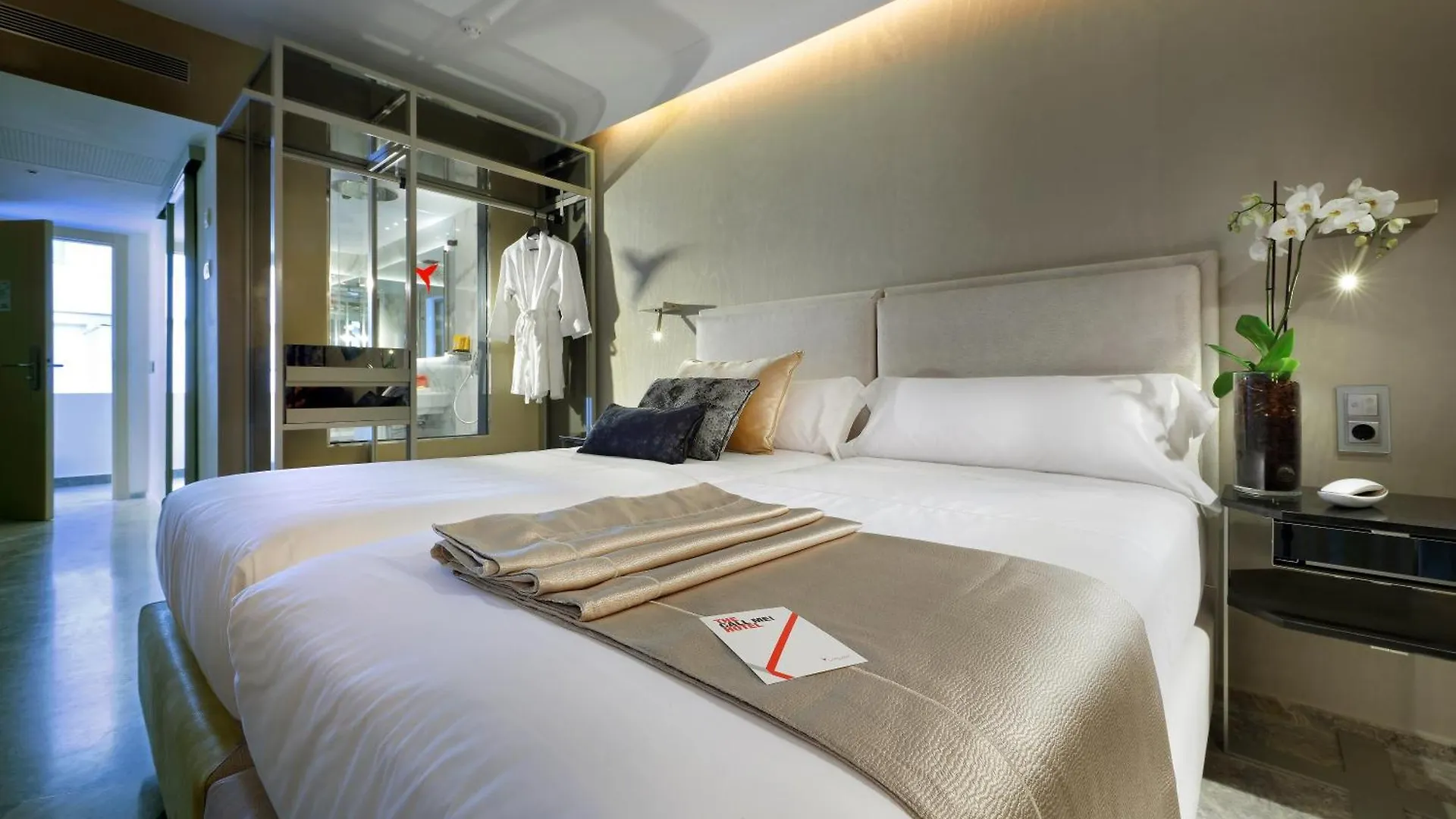 Ushuaia Ibiza Beach Hotel - Adults Only - Club Entrance Included プラヤ・デン・ボッサ 5*,  スペイン