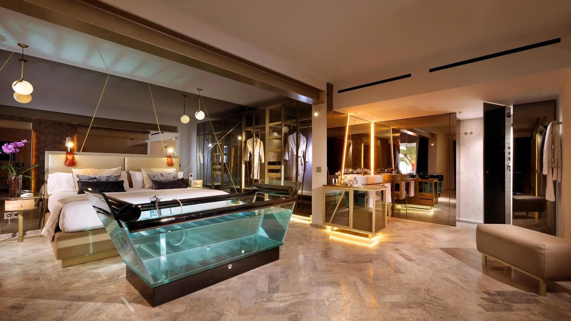 Ushuaia Ibiza Beach Hotel - Adults Only - Club Entrance Included プラヤ・デン・ボッサ